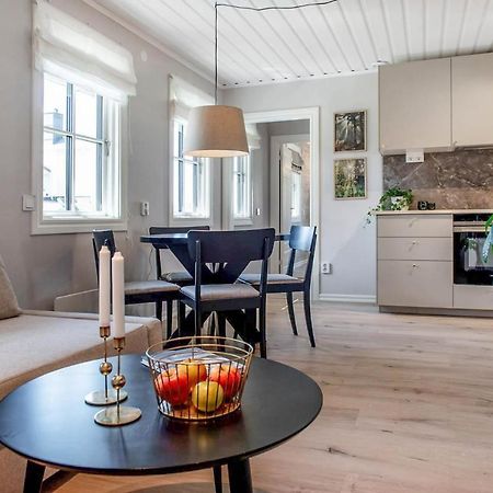 Nyrenoverat Gardshus Pa Havstomt Med Hoeg Standard Ornskoldsvik Exterior photo
